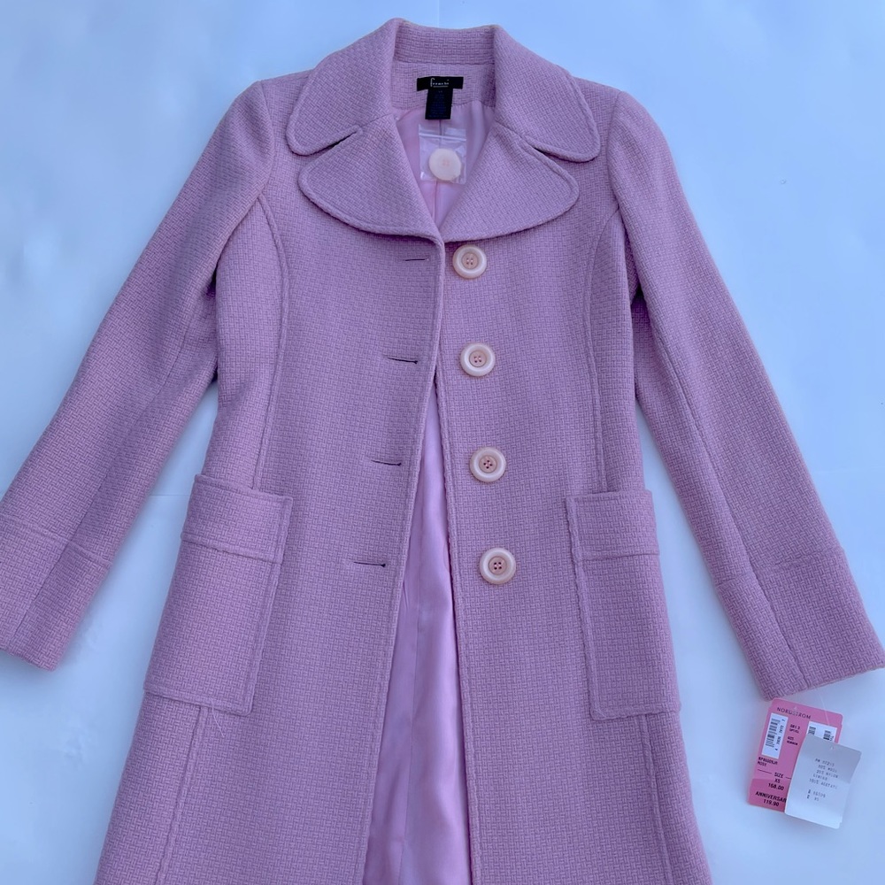Cute light pink Frenchi pea coat!